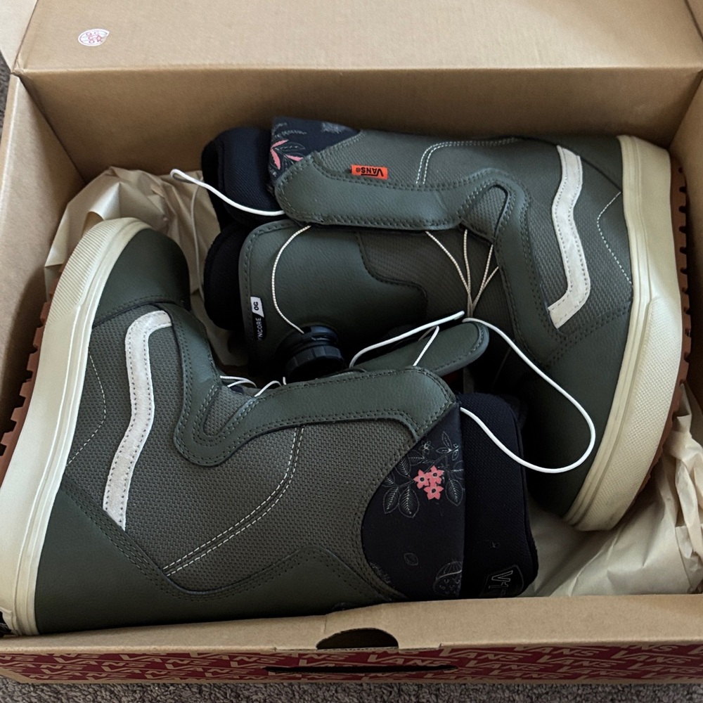 Vans Olive Green and White Snowboard Boots with Floral Accent